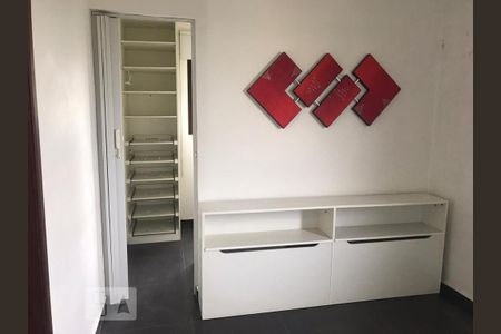 Apartamento para alugar com 83m², 3 quartos e 2 vagas Apartamento para alugar com 83m², 3 quartos e 2 vagasQuarto