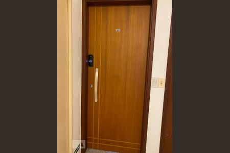 Fechadura de apartamento para alugar com 3 quartos, 83m² em Paraíso do Morumbi, São Paulo