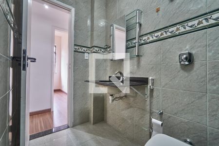 Apartamento à venda com 66m², 2 quartos e sem vagaBanheiro Social