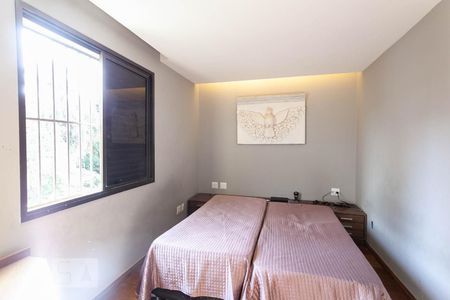 Apartamento para alugar com 180m², 4 quartos e 2 vagas Apartamento para alugar com 180m², 4 quartos e 2 vagasSuíte 1