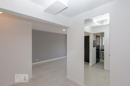 Apartamento para alugar com 75m², 3 quartos e 1 vaga Apartamento para alugar com 75m², 3 quartos e 1 vagaSala