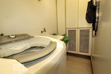 Apartamento à venda com 89m², 2 quartos e sem vagaLavanderia