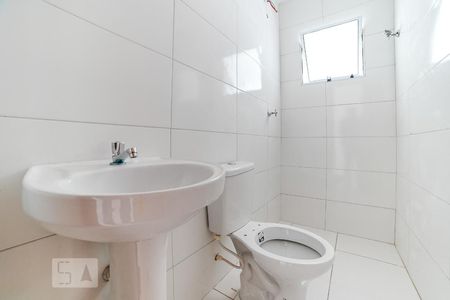 Banheiro de casa para alugar com 1 quarto, 35m² em Parada Inglesa, São Paulo