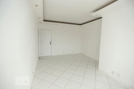 Apartamento para alugar com 79m², 2 quartos e 1 vaga Apartamento para alugar com 79m², 2 quartos e 1 vagaSala