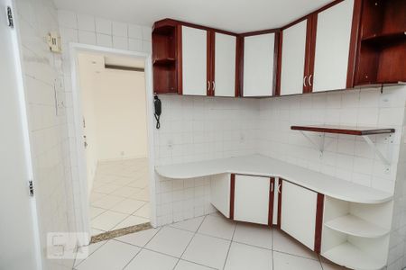 Apartamento para alugar com 79m², 2 quartos e 1 vaga Apartamento para alugar com 79m², 2 quartos e 1 vagaCozinha