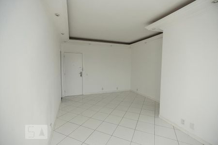 Apartamento para alugar com 79m², 2 quartos e 1 vaga Apartamento para alugar com 79m², 2 quartos e 1 vagaSala