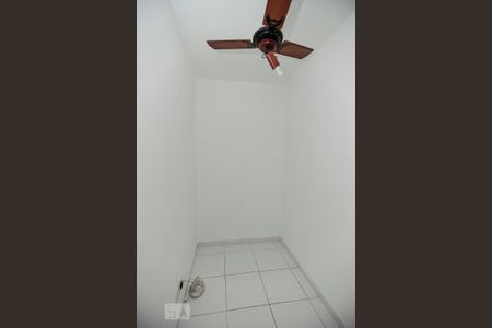 Apartamento para alugar com 79m², 2 quartos e 1 vaga Apartamento para alugar com 79m², 2 quartos e 1 vagaQuarto de Serviço