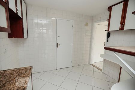 Apartamento para alugar com 79m², 2 quartos e 1 vaga Apartamento para alugar com 79m², 2 quartos e 1 vagaCozinha