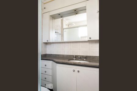 Apartamento à venda com 70m², 3 quartos e 2 vagasBANHEIRO QUARTO 3