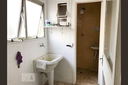Apartamento à venda com 70m², 2 quartos e 1 vagaÁrea de Serviço
