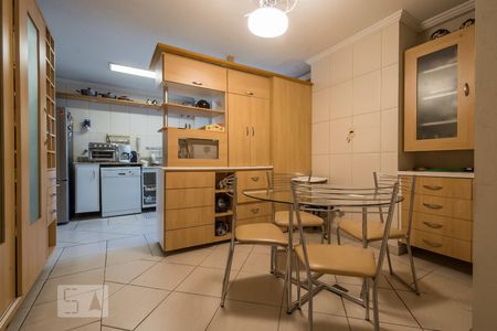 Apartamento à venda com 405m², 3 quartos e 4 vagasCozinha