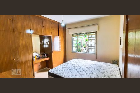 Casa para alugar com 2 quartos, 120m² em Vila Monumento, São Paulo