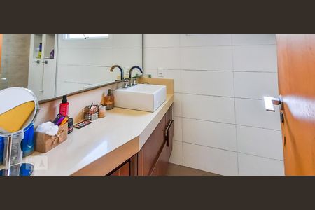 Casa para alugar com 2 quartos, 120m² em Vila Monumento, São Paulo