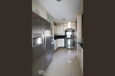 Apartamento à venda com 280m², 4 quartos e 3 vagas Apartamento à venda com 280m², 4 quartos e 3 vagasCozinha