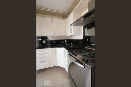 Apartamento à venda com 280m², 4 quartos e 3 vagas Apartamento à venda com 280m², 4 quartos e 3 vagasCozinha