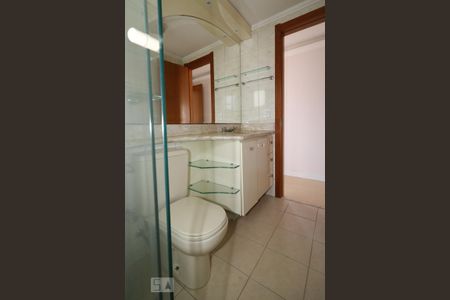 Apartamento à venda com 280m², 4 quartos e 3 vagas Apartamento à venda com 280m², 4 quartos e 3 vagasBanheiro Social 1