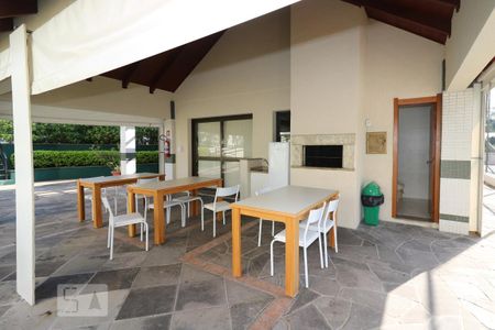 Apartamento à venda com 280m², 4 quartos e 3 vagas Apartamento à venda com 280m², 4 quartos e 3 vagasÁrea comum - Churrasqueira