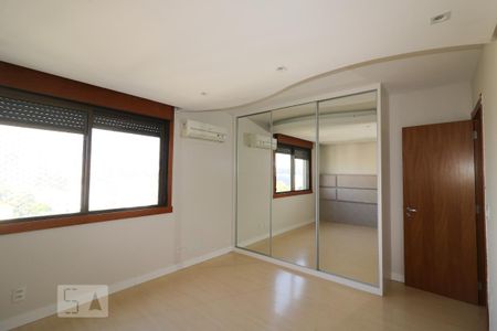 Apartamento à venda com 280m², 4 quartos e 3 vagas Apartamento à venda com 280m², 4 quartos e 3 vagasSuíte 2