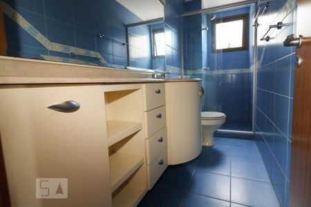 Apartamento à venda com 280m², 4 quartos e 3 vagas Apartamento à venda com 280m², 4 quartos e 3 vagasBanheiro Social 2