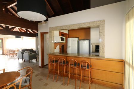 Apartamento à venda com 280m², 4 quartos e 3 vagas Apartamento à venda com 280m², 4 quartos e 3 vagasÁrea comum - Salão de festas