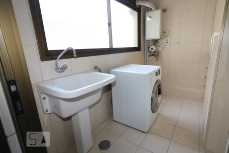Apartamento à venda com 280m², 4 quartos e 3 vagas Apartamento à venda com 280m², 4 quartos e 3 vagasÁrea de Serviço