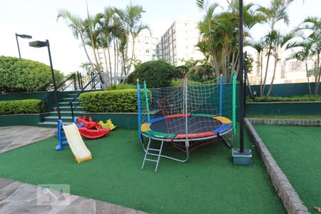 Apartamento à venda com 280m², 4 quartos e 3 vagas Apartamento à venda com 280m², 4 quartos e 3 vagasÁrea Comum - Playground
