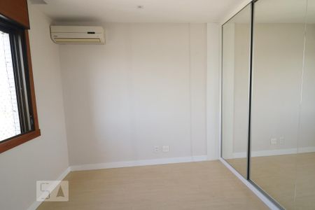 Apartamento à venda com 280m², 4 quartos e 3 vagas Apartamento à venda com 280m², 4 quartos e 3 vagasQuarto 1