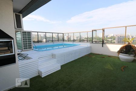 Apartamento à venda com 280m², 4 quartos e 3 vagas Apartamento à venda com 280m², 4 quartos e 3 vagasPiscina