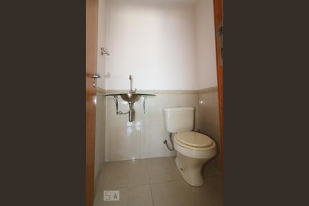 Apartamento à venda com 280m², 4 quartos e 3 vagas Apartamento à venda com 280m², 4 quartos e 3 vagasLavabo