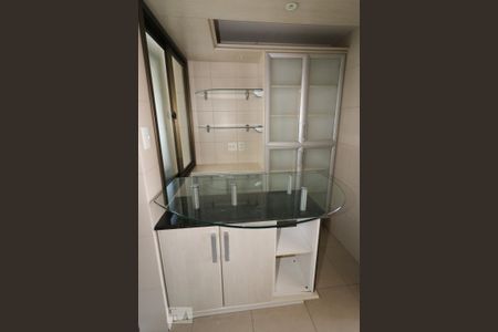 Apartamento à venda com 280m², 4 quartos e 3 vagas Apartamento à venda com 280m², 4 quartos e 3 vagasCozinha