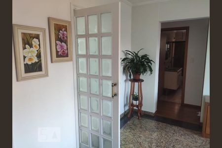 Apartamento para alugar com 116m², 3 quartos e 2 vagas Apartamento para alugar com 116m², 3 quartos e 2 vagasHall