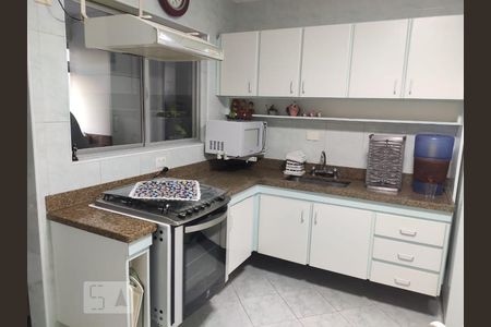 Apartamento para alugar com 116m², 3 quartos e 2 vagas Apartamento para alugar com 116m², 3 quartos e 2 vagasCozinha