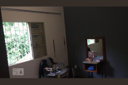 suite 2 de casa para alugar com 3 quartos, 240m² em Jardim Londrina, São Paulo