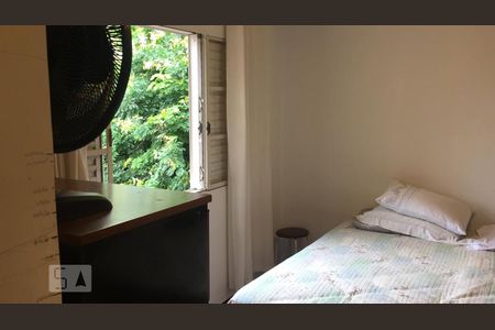 suite de casa à venda com 3 quartos, 240m² em Jardim Londrina, São Paulo