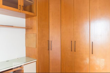 Apartamento para alugar com 76m², 3 quartos e 1 vaga Apartamento para alugar com 76m², 3 quartos e 1 vagaQuarto 2