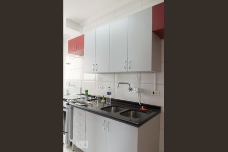 Apartamento para alugar com 76m², 3 quartos e 1 vaga Apartamento para alugar com 76m², 3 quartos e 1 vagaCozinha - Armários