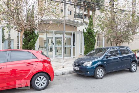 Apartamento para alugar com 76m², 3 quartos e 1 vaga Apartamento para alugar com 76m², 3 quartos e 1 vagaFachada e portaria