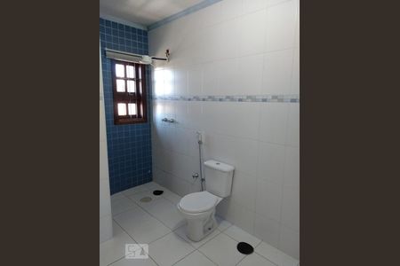 Banheiro da Suíte de casa à venda com 2 quartos, 180m² em Jardim Mirante, Várzea Paulista