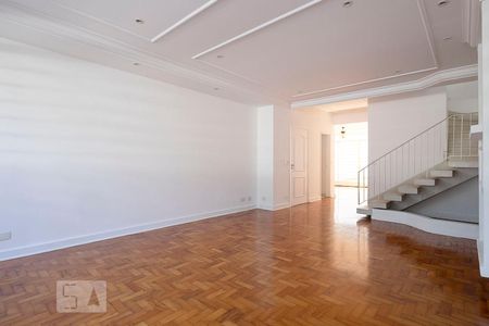 Sala de casa à venda com 3 quartos, 400m² em Vila Madalena, São Paulo