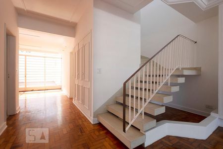 Sala de casa à venda com 3 quartos, 400m² em Vila Madalena, São Paulo