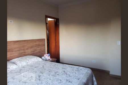 Quarto 1 - Suíte de casa para alugar com 2 quartos, 150m² em Jardim Mirna, Taboão da Serra