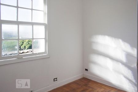 Casa à venda com 300m², 3 quartos e 1 vagaQuarto