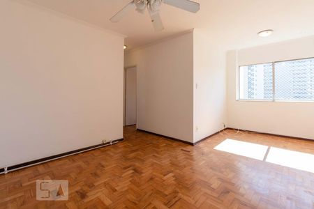 Apartamento para alugar com 70m², 2 quartos e 1 vagaSala
