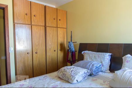 Quarto s de apartamento à venda com 3 quartos, 74m² em Vila Gonçalves, São Bernardo do Campo