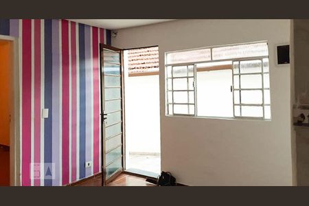 Sala  de casa à venda com 1 quarto, 150m² em Vila Ema, São Paulo