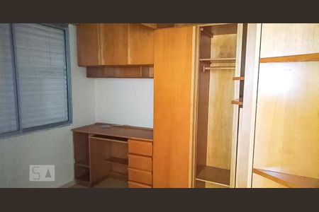 Dormitório de apartamento para alugar com 2 quartos, 60m² em Sarandi, Porto Alegre