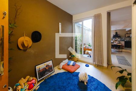 Entrada hall de casa para alugar com 1 quarto, 140m² em Vila Monumento, São Paulo