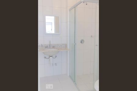 Apartamento para alugar com 68m², 2 quartos e 1 vaga Apartamento para alugar com 68m², 2 quartos e 1 vagaBanheiro da Suíte