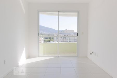 Apartamento para alugar com 68m², 2 quartos e 1 vaga Apartamento para alugar com 68m², 2 quartos e 1 vagaSala