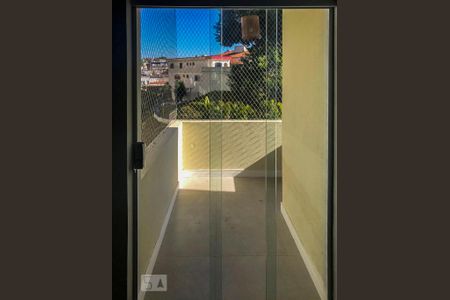 Apartamento para alugar com 65m², 2 quartos e 1 vaga Apartamento para alugar com 65m², 2 quartos e 1 vagaVaranda